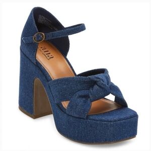 🆕️Ana Holland Chunky Platform Sandals